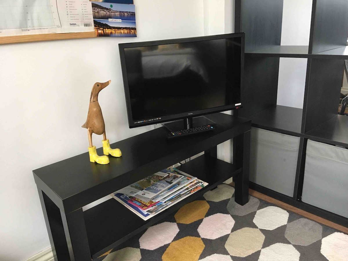 Top Airbnb: Boutique stay/views /garden/parking /2guests in South Hams