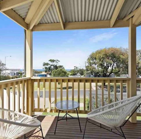 Great Ocean Road Torquay Escape gallery image 2