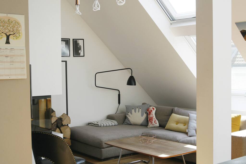 Die Chaiselongue vor dem Kamin...