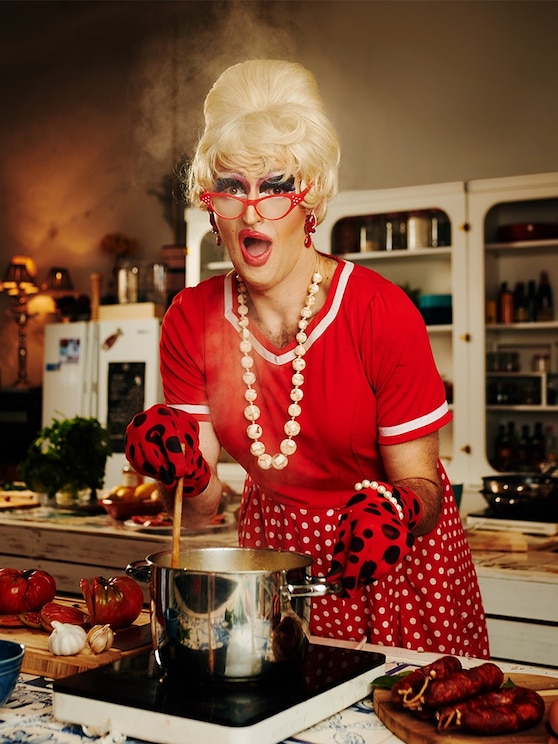 Drag Queens Cooking Party