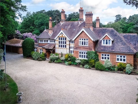 1886 Exclusive Mansion sleeps 30 filming