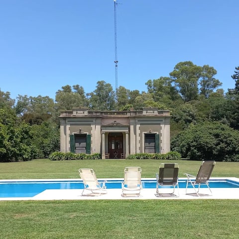 Old farmhouse "Estancia El Chajá"