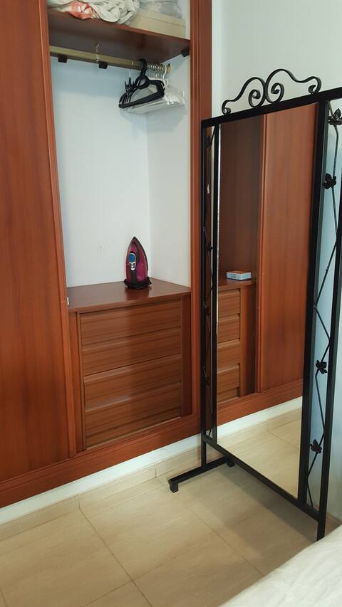 Habitacion completa y calida