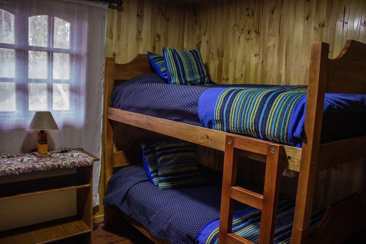 Парче , 2 кревета на спрат, 4 кревета.