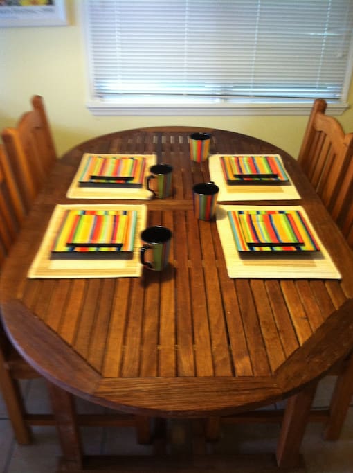 NICE TEAK DINING TABLE