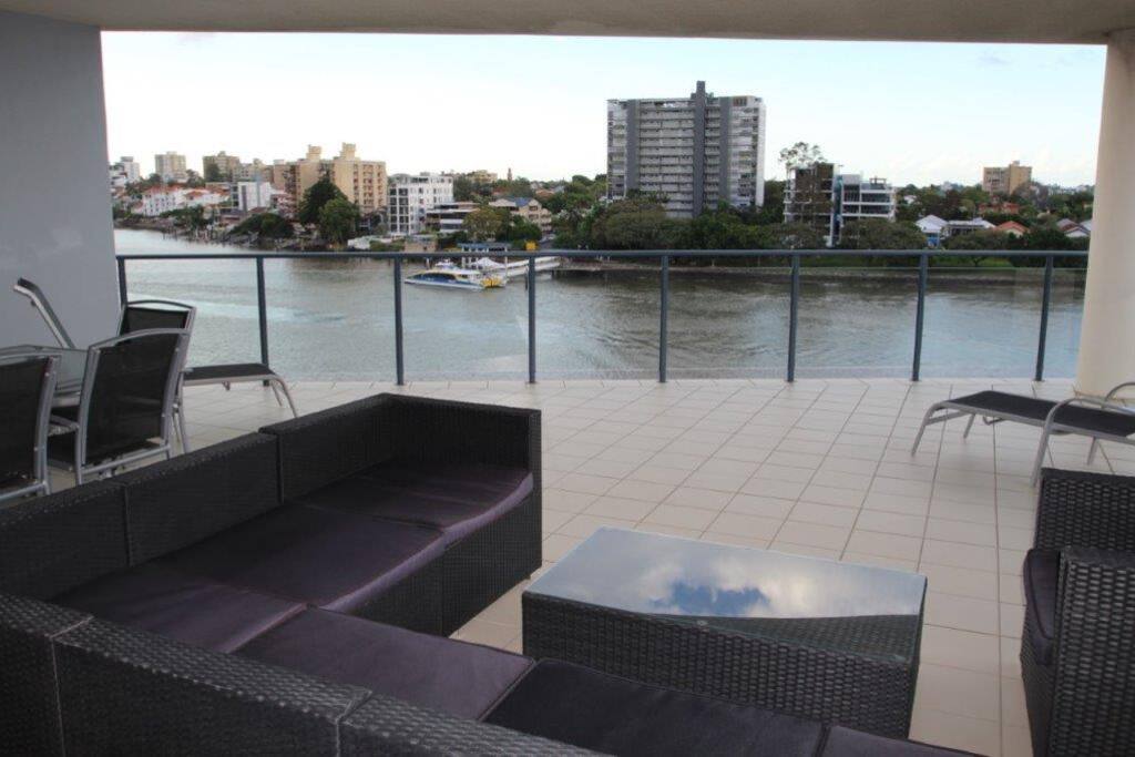 Wide riverfront deck areas