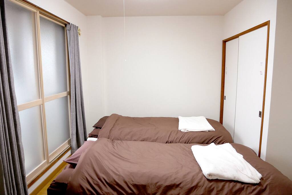 bedroom1