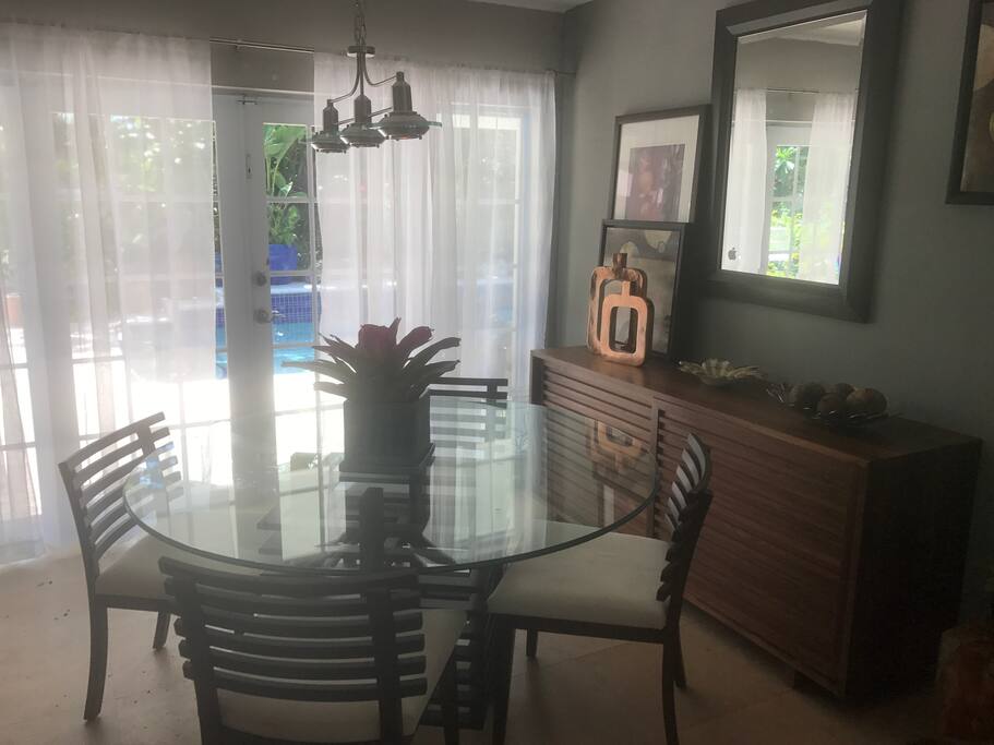 Guest Dining Area