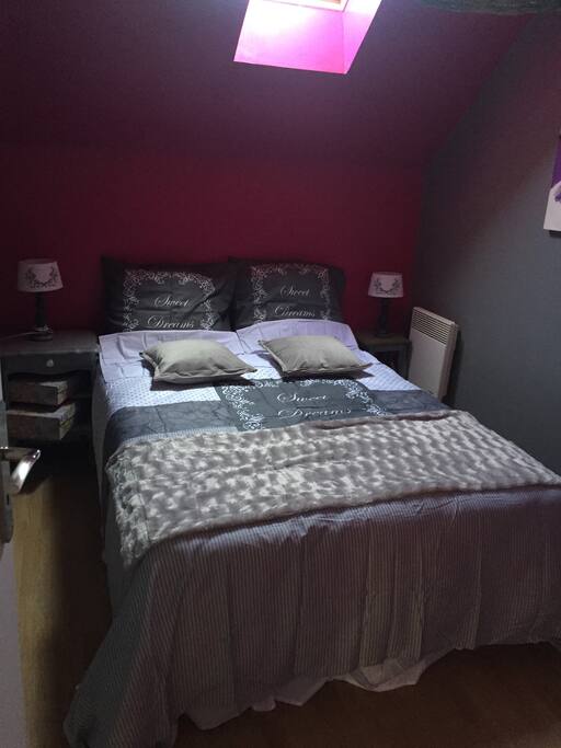 Chambre 2 - Bedroom 2