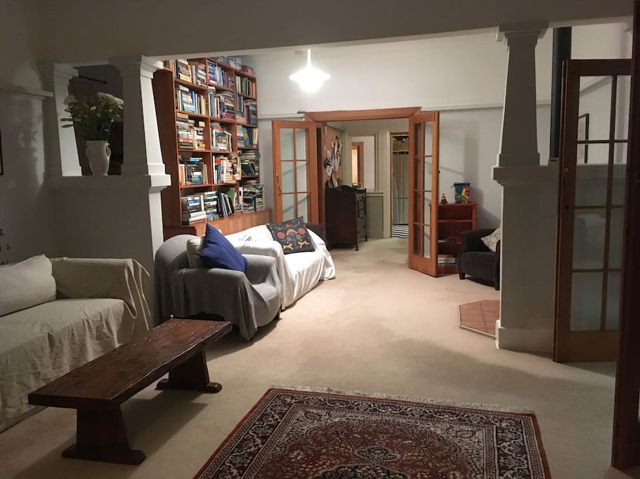 Lounge 1