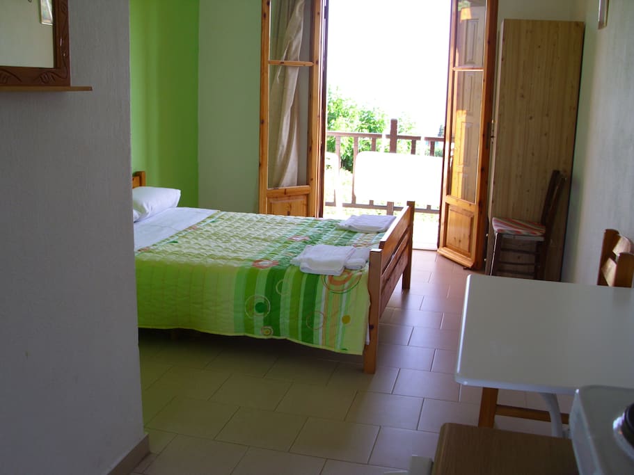 Double bed room.