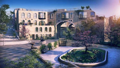 Lavish 2BR David’s Village/Mamilla Apt with bkyd
