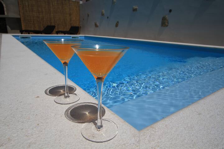 Studio apartment with swimming pool