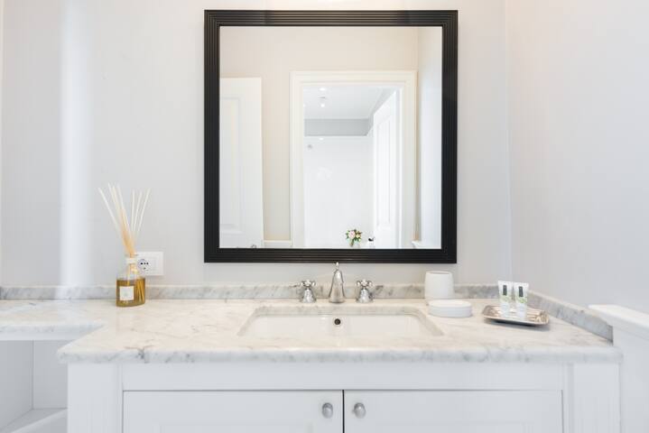 Appartamento Centro Storico Terrazzo Panoramico gallery image 3