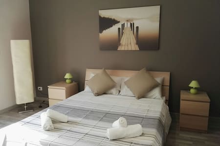 Top 20 catania vacation rentals, vacation homes & condo rentals ... Bb con jacuzzi in camera catania