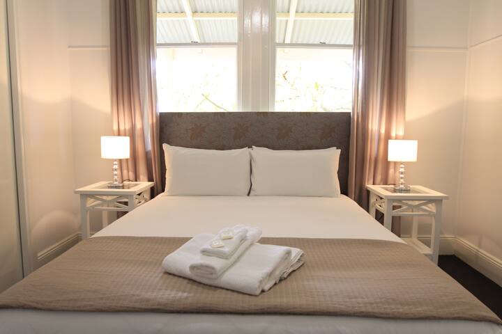 Healesville Garden Grandview 10 Bdrms (22 Guests) gallery image 5