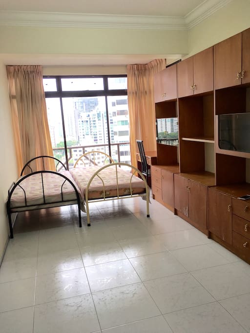 Room with two single beds