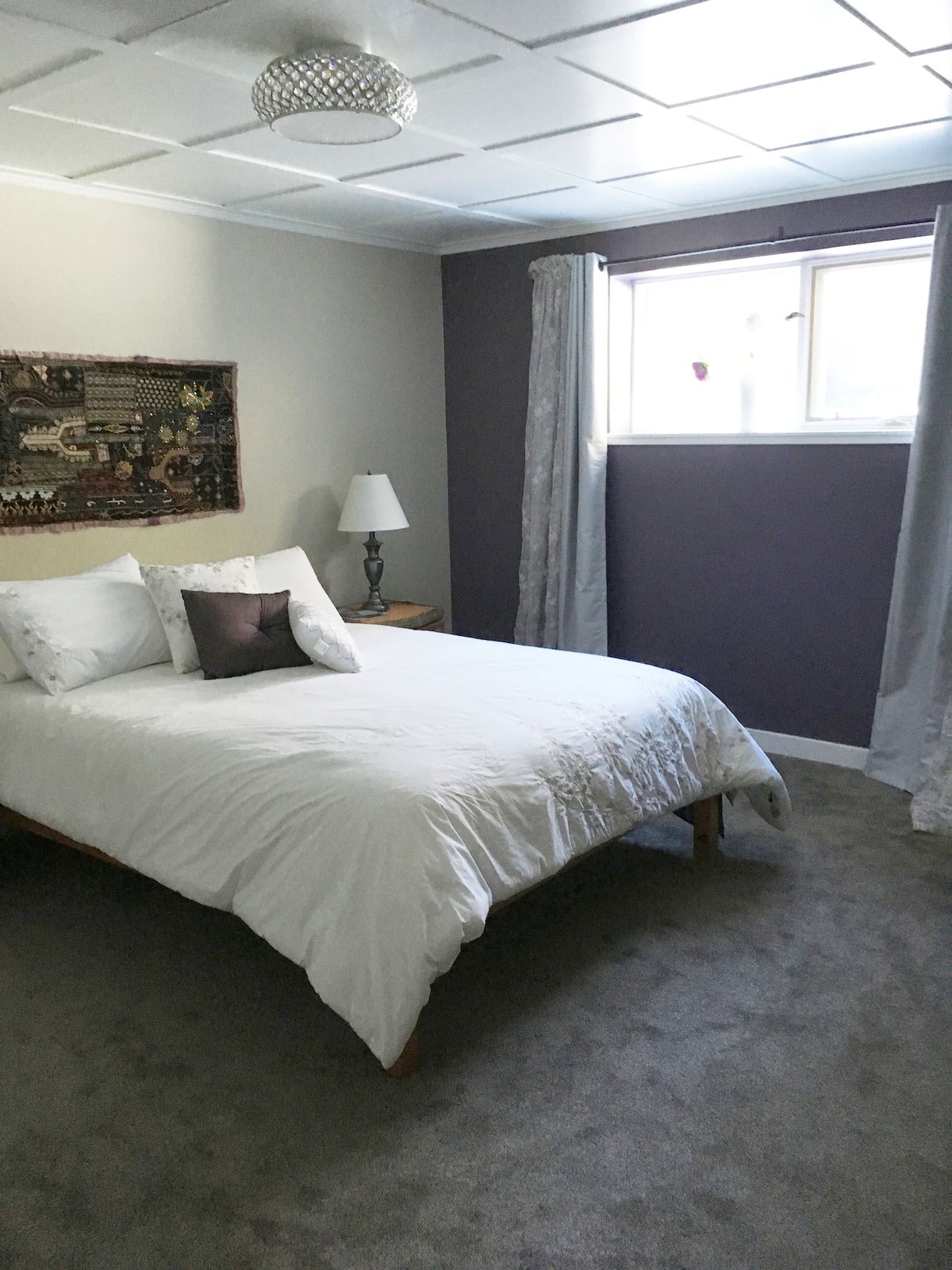 Kitanda cha malkia 1