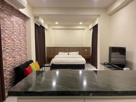 Chengnan 7th Street Concept Cultural Tourism (comfortable whole floor family room, one double bed an