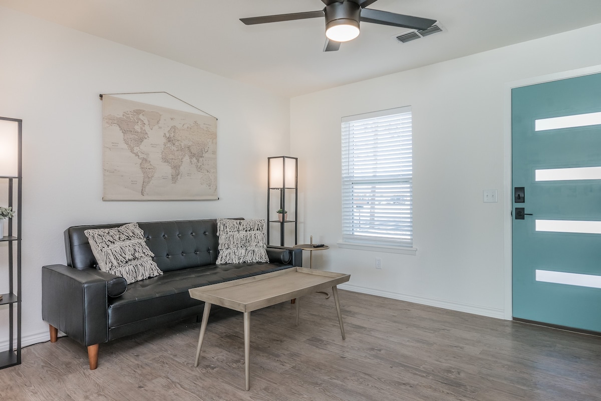 Popular Airbnb listing: 18th Street Retreat in Texas Panhandle