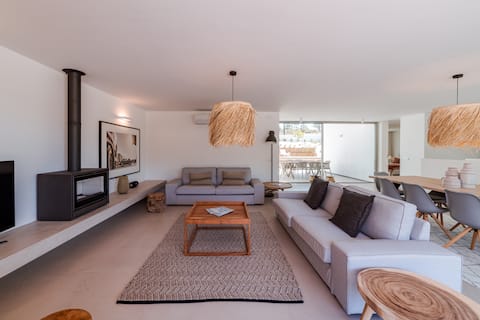 Popular Airbnb listing: Casa da Paliçada, Pego Beach, Comporta in Carvalhal