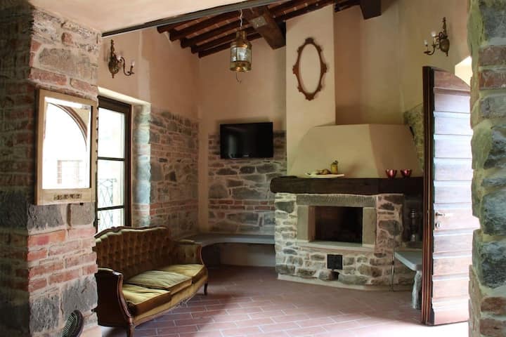 Wisteria: Country Nest, W/pool, Near Cinque Terre - Cerreto Laghi