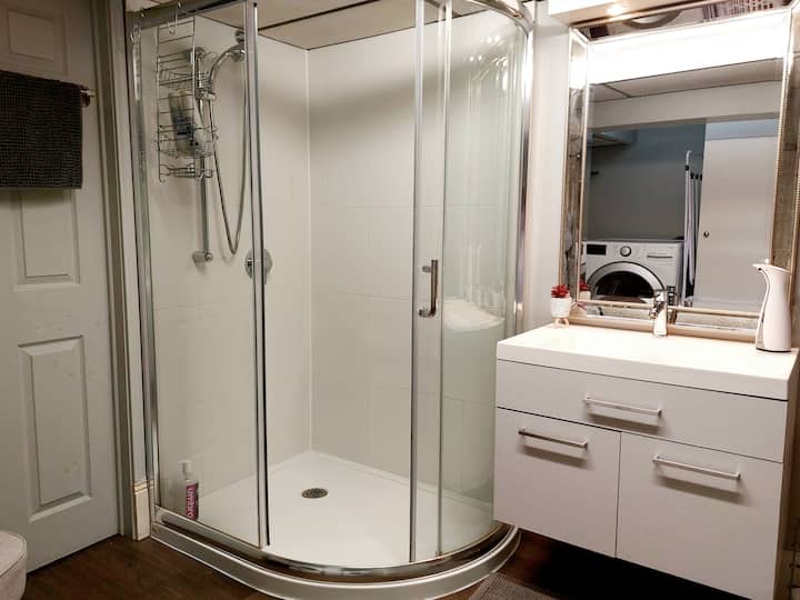 10 Best Airbnb Vacation Rentals In SalaberrydeValleyfield, Canada