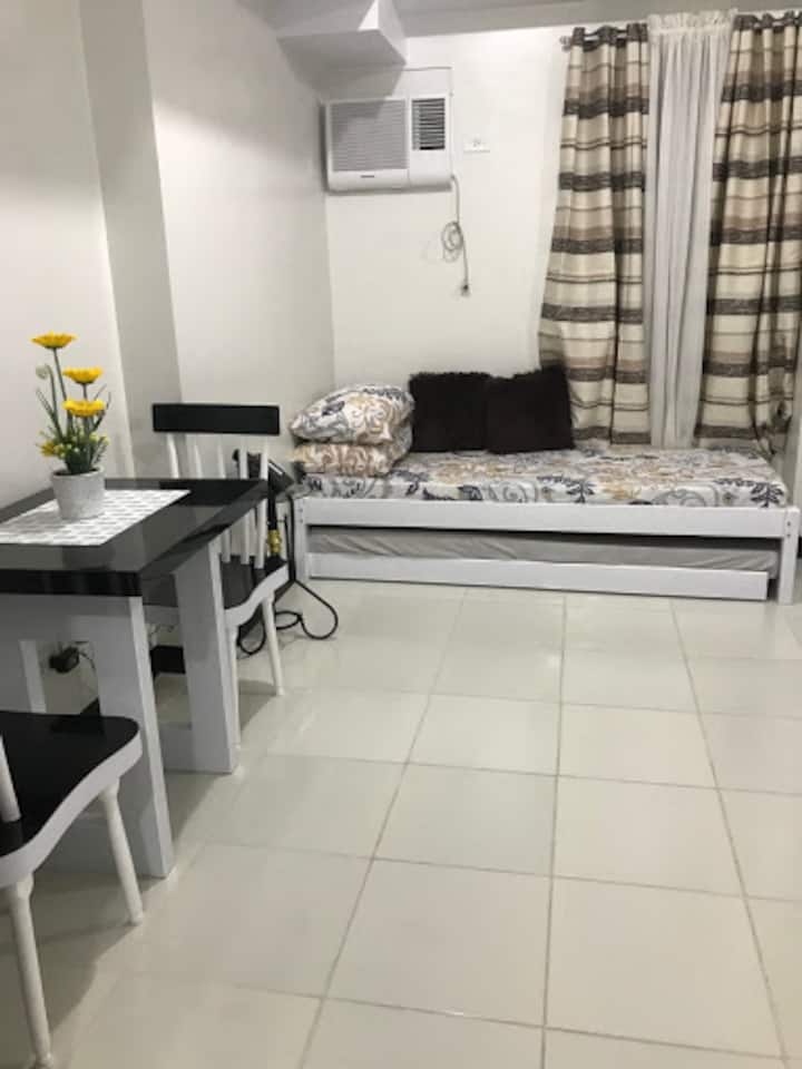 Condo and Apartment Vacation Rentals in Mandaluyong Airbnb