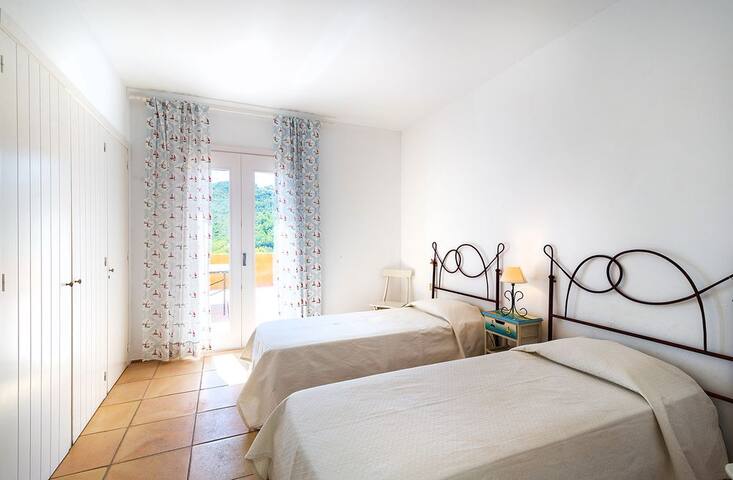 Grande maison de vacances à Sa Tuna, 6 chambres. gallery image 2