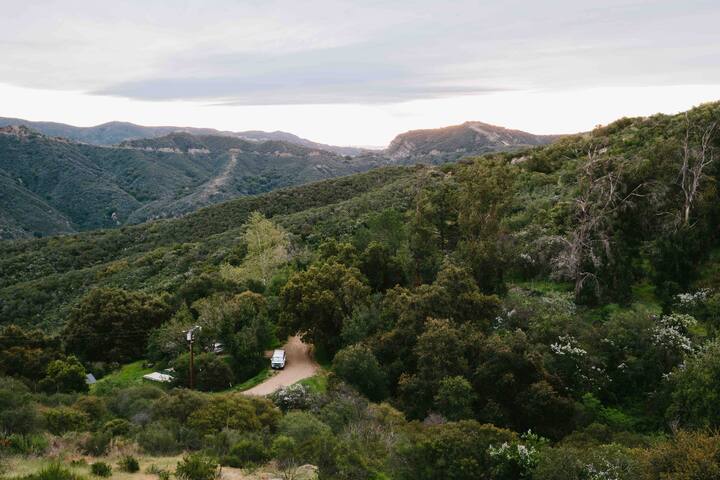 Designer Home – Topanga Retreat gallery image 2