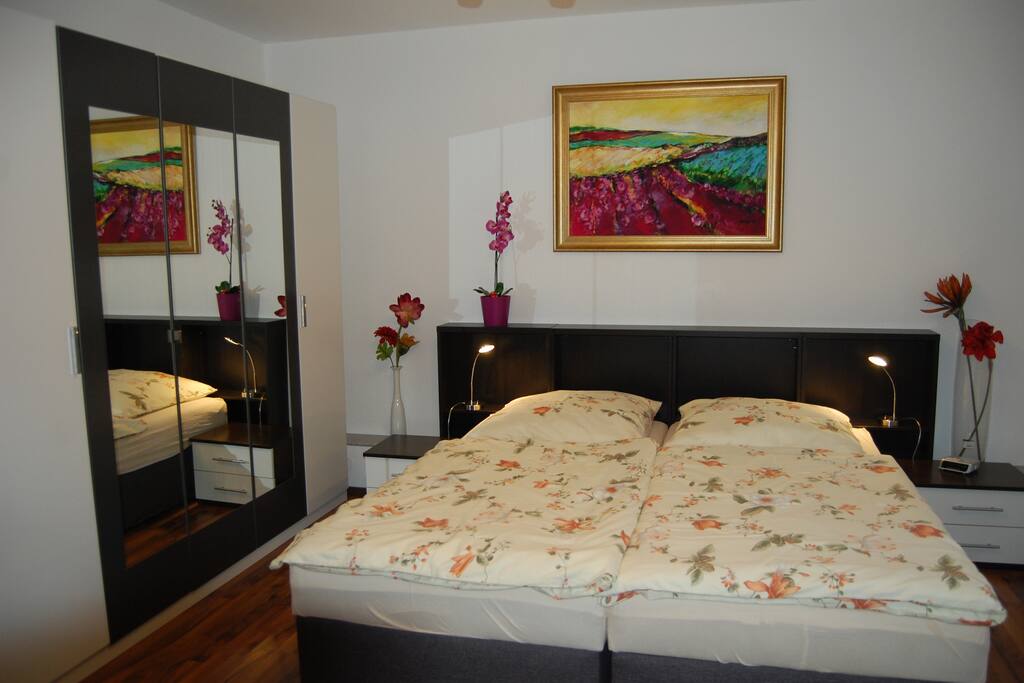 Bedroom for two persons - Schlafzimmer für zwei Personen