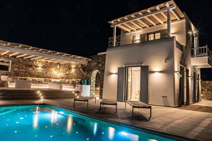 Iakinthos Luxury private Villa by Mykonian Kazarte gallery image 2