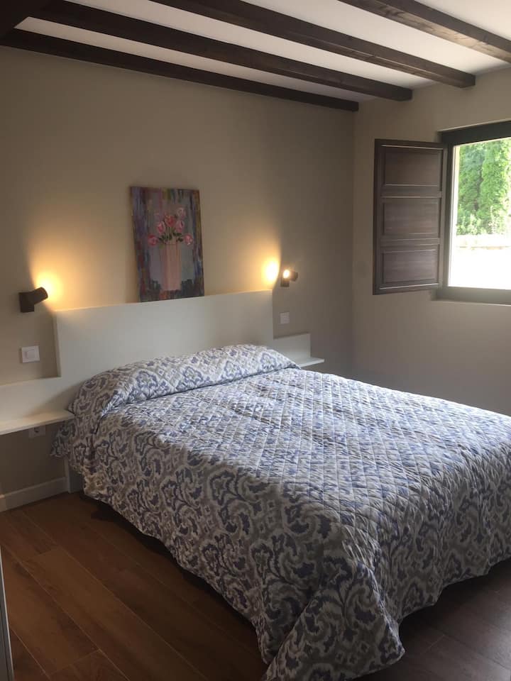 Spálňa 1 apartmán na prízemí.