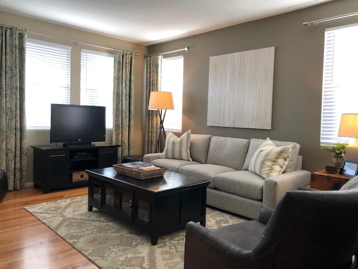Beautiful Home in Charming Location - Houses for Rent in ...