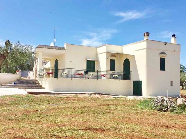 Villa con Trullo e Piscina Privata in Salento (BR) gallery image 3