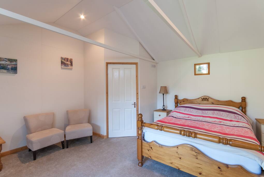 King Double Log Cabin