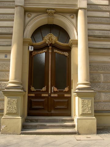 Nähe KaDeWe & Kurfürstendamm