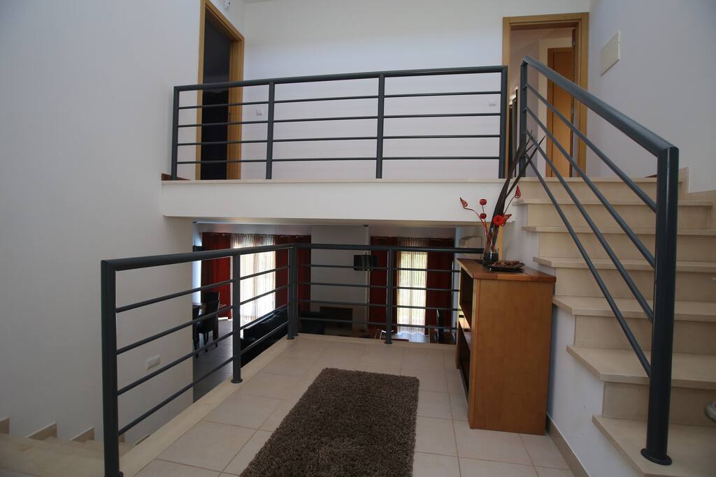 Split level entrance hall