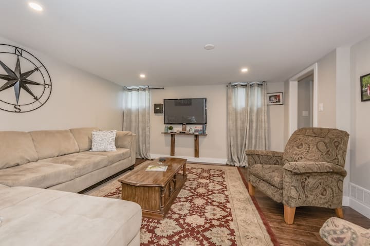 Elora Gingerbread Suite - Fergus