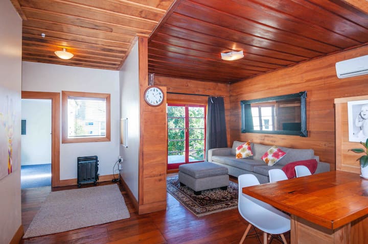 Harris Hideaway - Gisborne