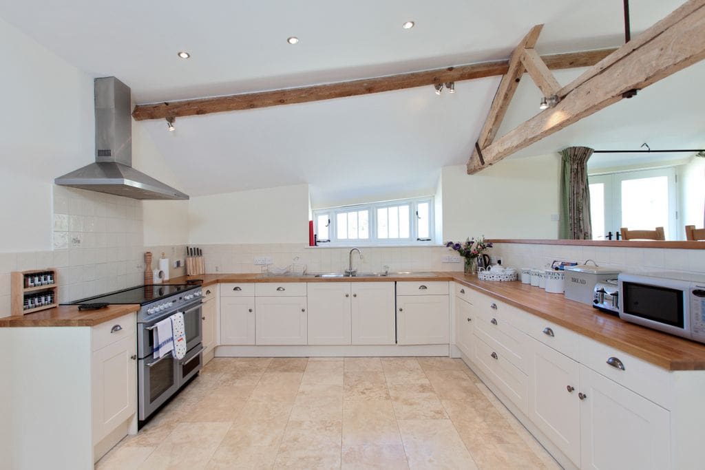 Kitchen (dining area to right)