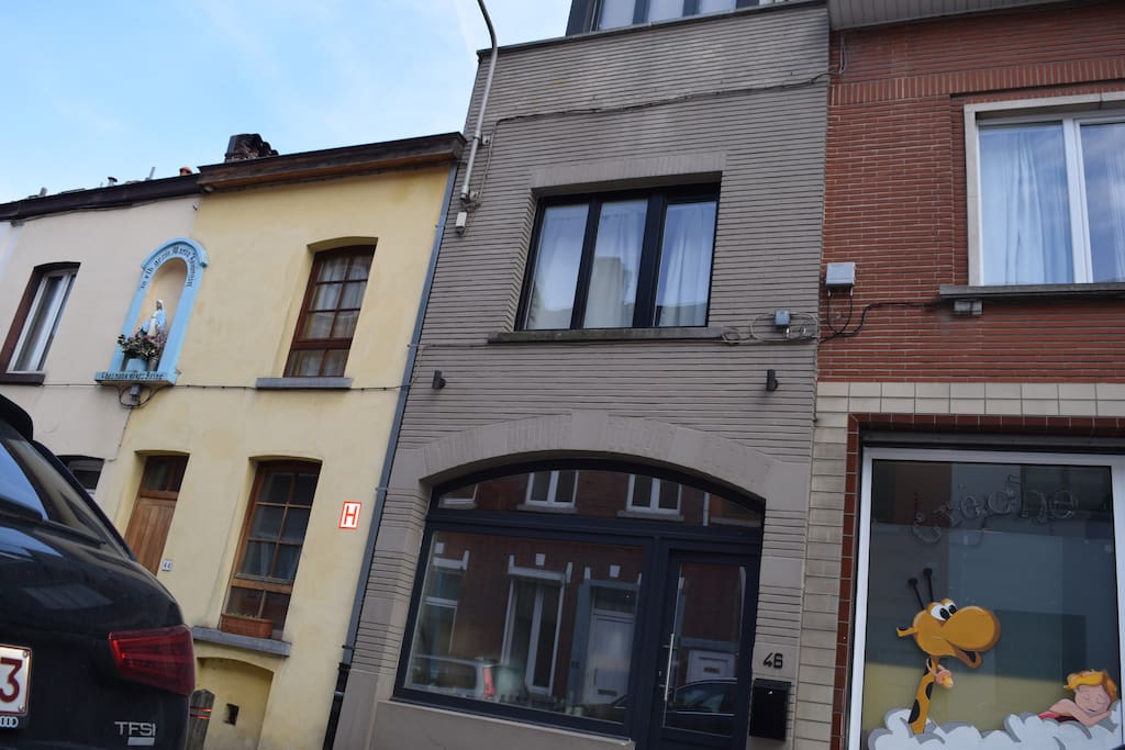 Rue René Declercq 46 - 1150 Brussels