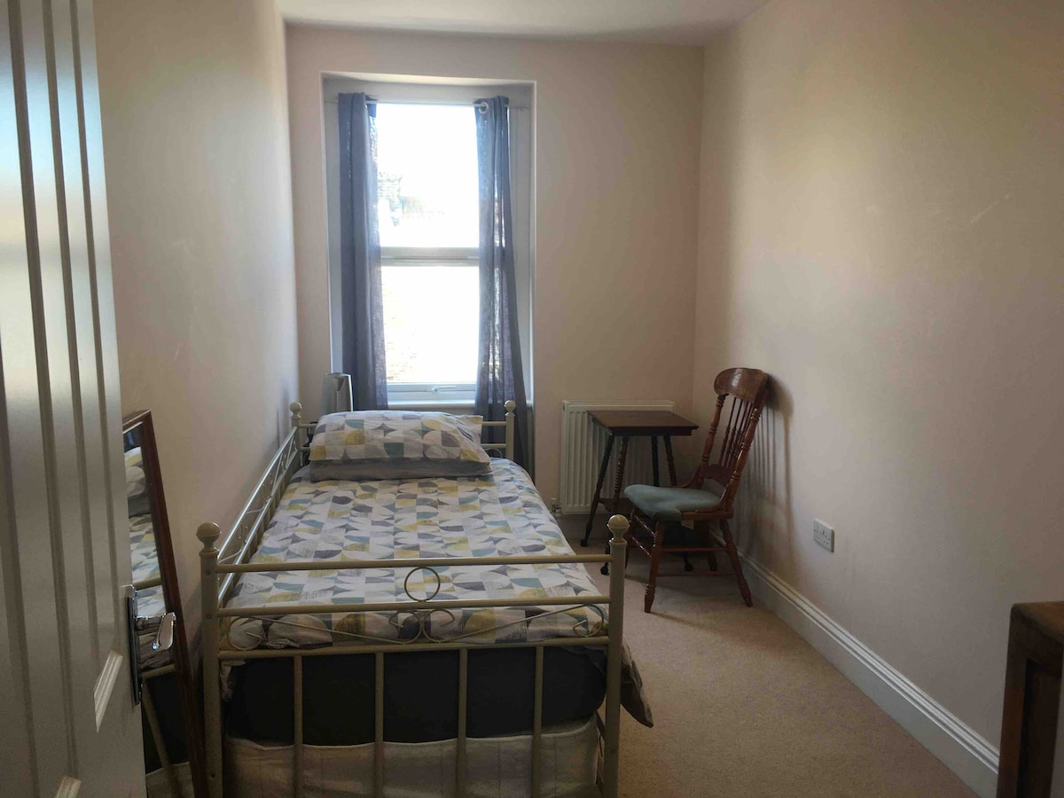 Little room by the seaside Houses for Rent in Cliftonville, England, United Kingdom Airbnb