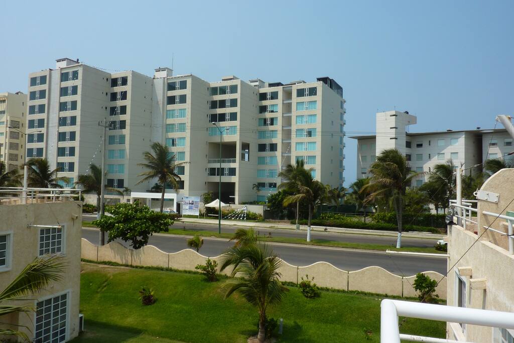 a tres minutos de la Playa