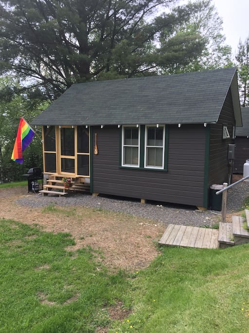 Cabin over looking the lake