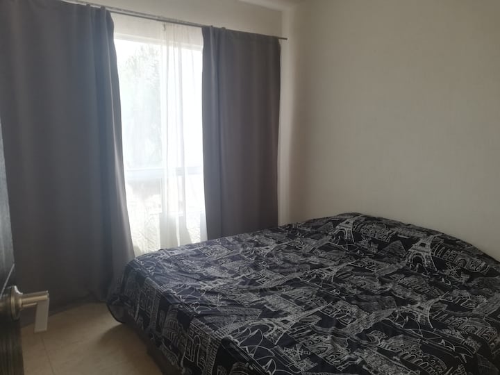 ห้องนอนใหญ่/ห้องนอนหลัก