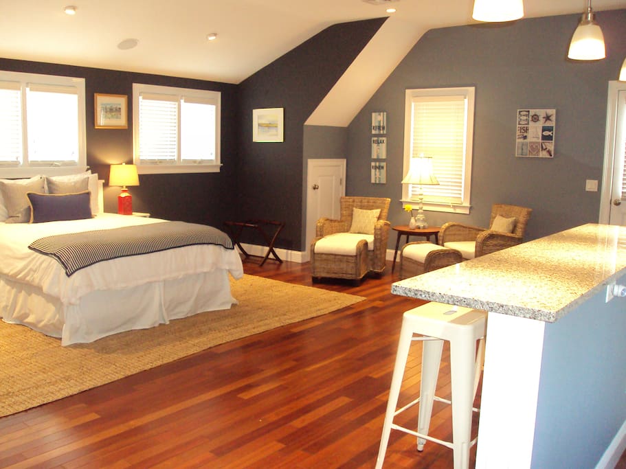 Bright, comfortable, private space to make memories of your Cape Cod vacation