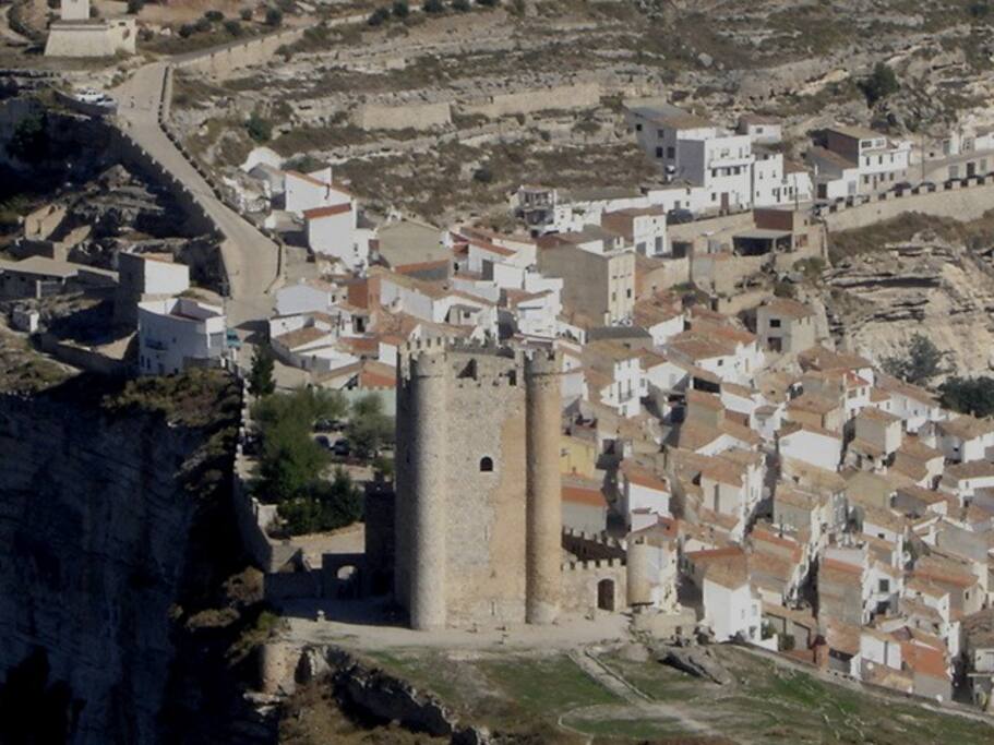 Castillo de Alcalá del Júcar, visitas a poca distancia de nuestra casa rural