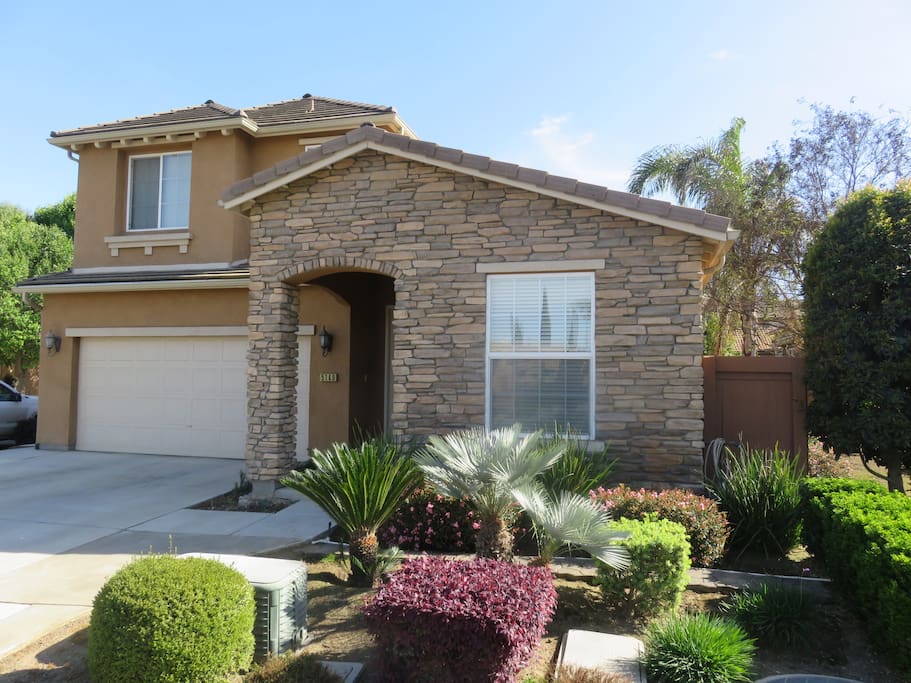 Monthly Corporate Rental in Gated Community Houses for Rent in