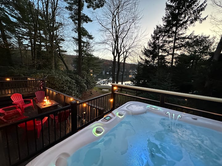 Lakeside Manorsleeps 22walk to restaurants Chalets for Rent in Lake